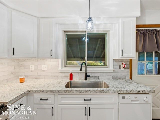 4361 Peck Road, Port Huron, MI 48060