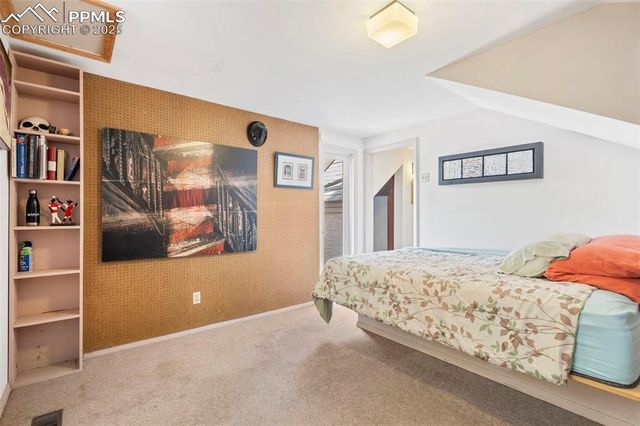 625 Vista Grande Drive, Colorado Springs, CO 80906