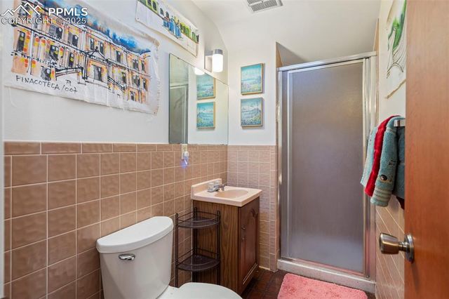 625 Vista Grande Drive, Colorado Springs, CO 80906