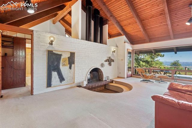 625 Vista Grande Drive, Colorado Springs, CO 80906