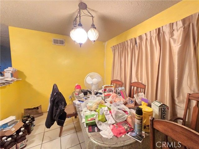 12948 Phillippi, Sylmar (los Angeles), CA 91342