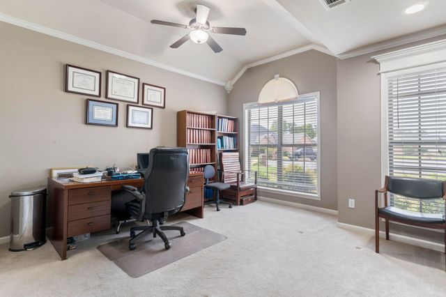 223 Maranes Cir, Maumelle, AR 72113