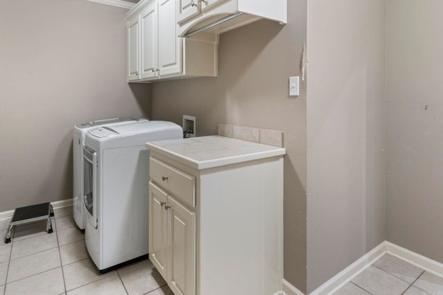 223 Maranes Cir, Maumelle, AR 72113