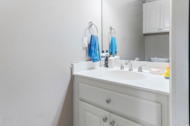 223 Maranes Cir, Maumelle, AR 72113