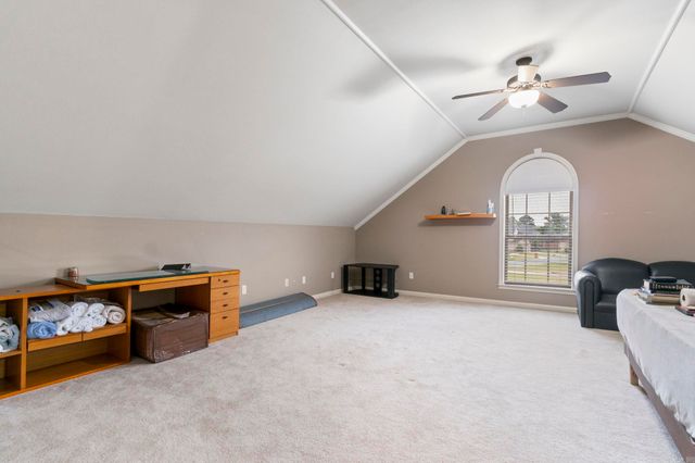 223 Maranes Cir, Maumelle, AR 72113