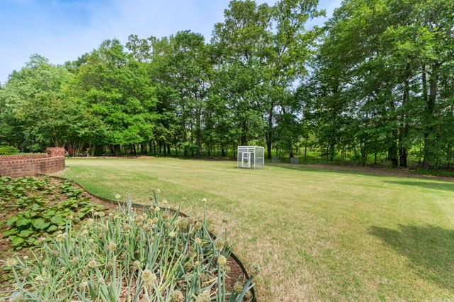 223 Maranes Cir, Maumelle, AR 72113