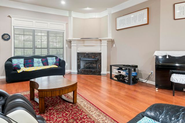 223 Maranes Cir, Maumelle, AR 72113