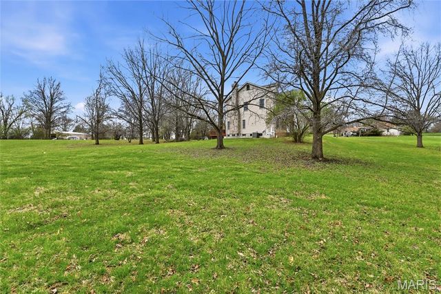 3636 Afshari Circle, Florissant, MO 63034