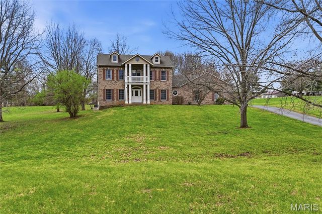 3636 Afshari Circle, Florissant, MO 63034