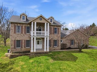 3636 Afshari Circle, Florissant, MO 63034