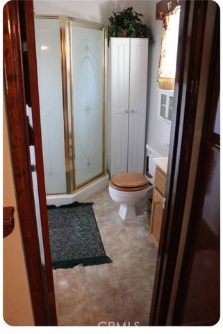 33076 Robin Ln, Running Springs, CA 92308