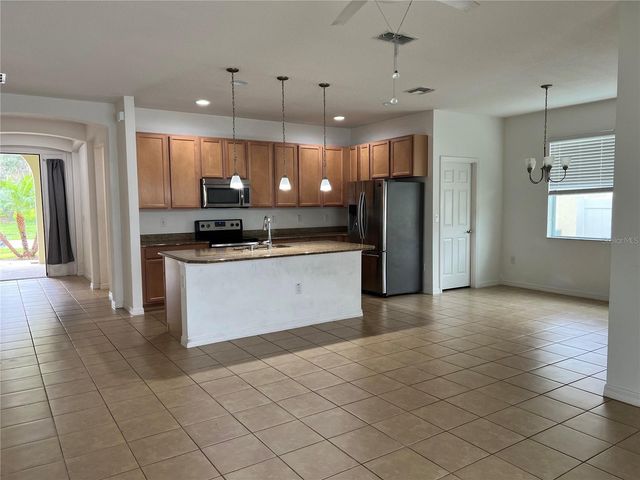 682 STAR MAGNOLIA DRIVE, Kissimmee, FL 34744