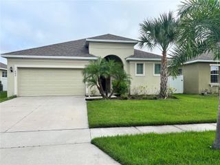 682 STAR MAGNOLIA DRIVE, Kissimmee, FL 34744