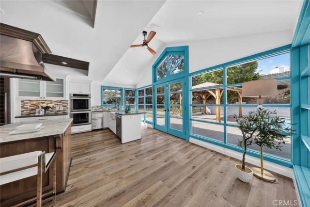 20001 Hiawatha Street, Chatsworth, CA 91311