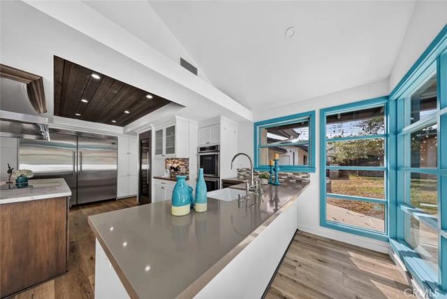 20001 Hiawatha Street, Chatsworth, CA 91311