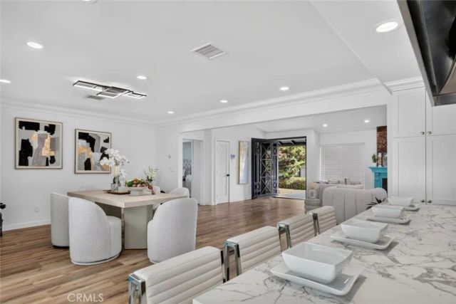 20001 Hiawatha Street, Chatsworth, CA 91311