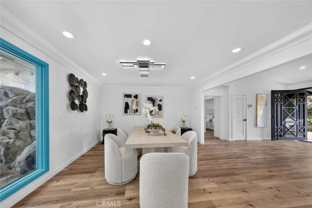 20001 Hiawatha Street, Chatsworth, CA 91311