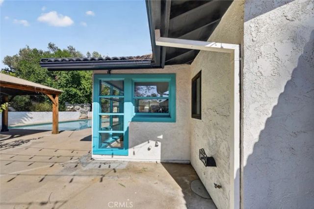 20001 Hiawatha Street, Chatsworth, CA 91311