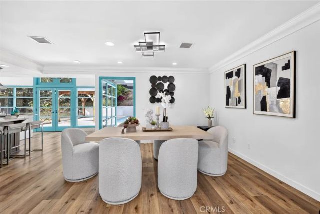 20001 Hiawatha Street, Chatsworth, CA 91311