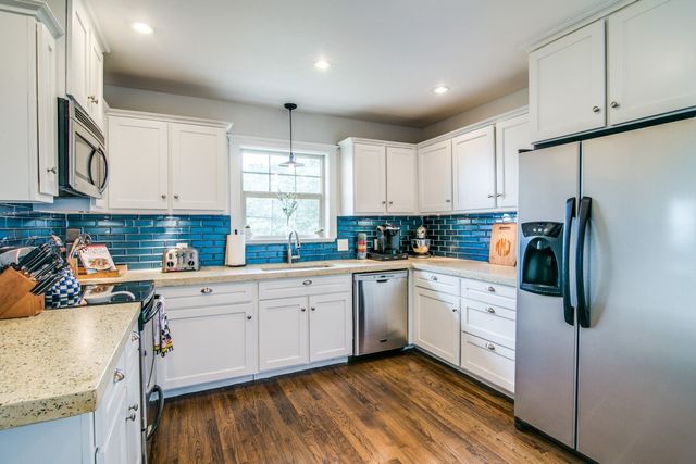 504 W Kaufman Street, Rockwall, TX 75087
