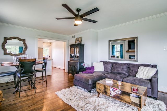 504 W Kaufman Street, Rockwall, TX 75087