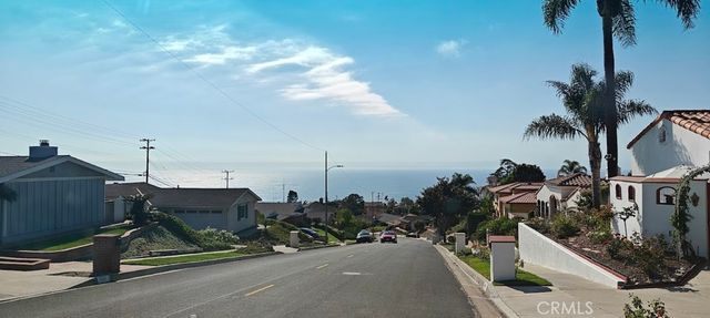 28557 Blythewood Drive, Rancho Palos Verdes, CA 90275