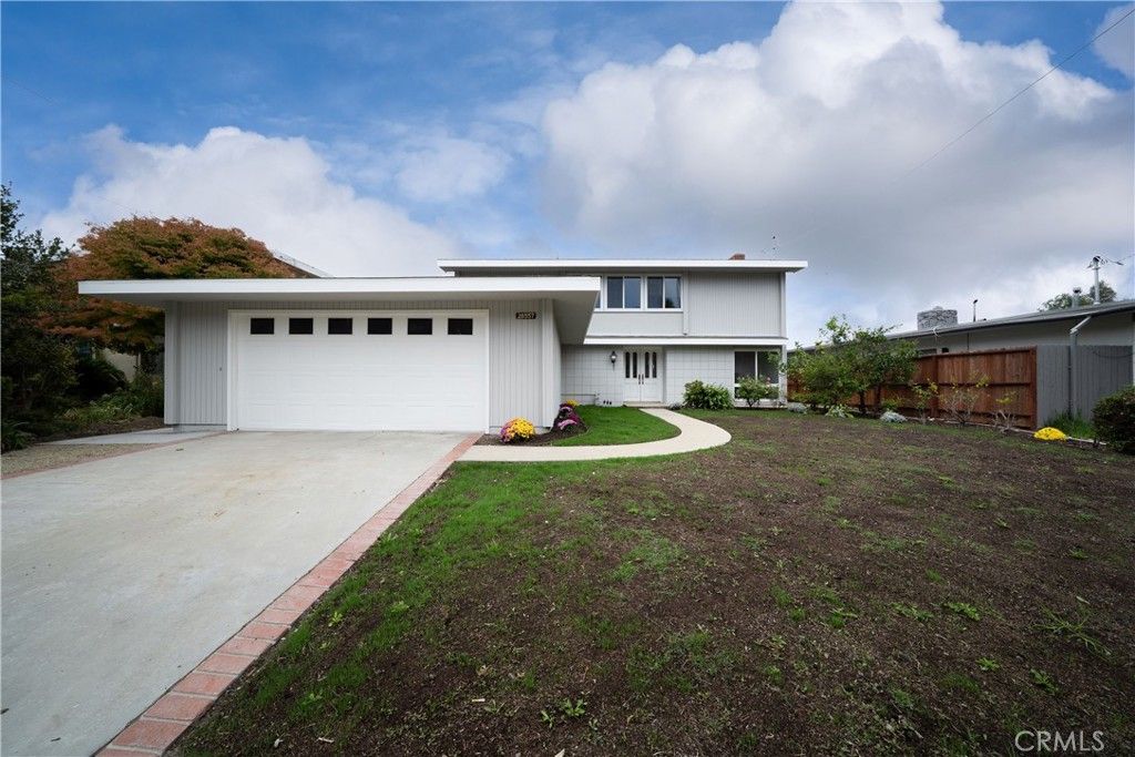 28557 Blythewood Drive, Rancho Palos Verdes, CA 90275