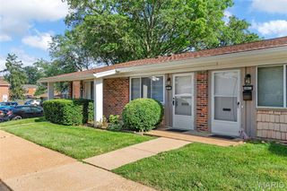 10675 Carroll Wood Way, St Louis, MO 63128