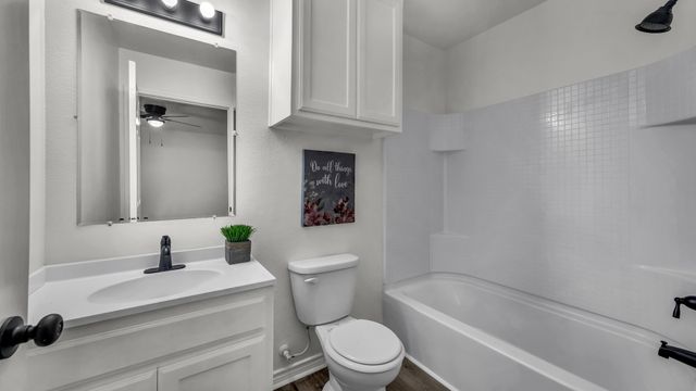 1415 N Elm Street, Weatherford, TX 76086
