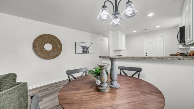 1415 N Elm Street, Weatherford, TX 76086