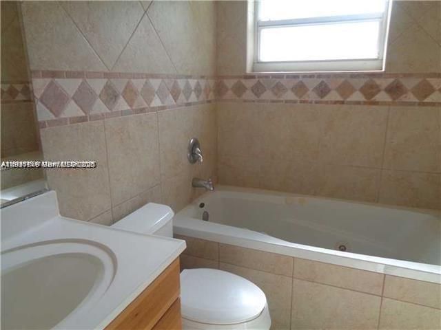 11511 NW 33rd St 11511, Sunrise, FL 33323