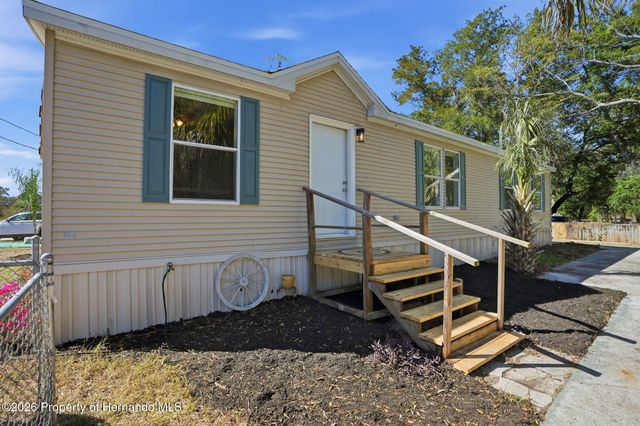 3315 Southwest Boulevard, Spring Hill, FL 34606