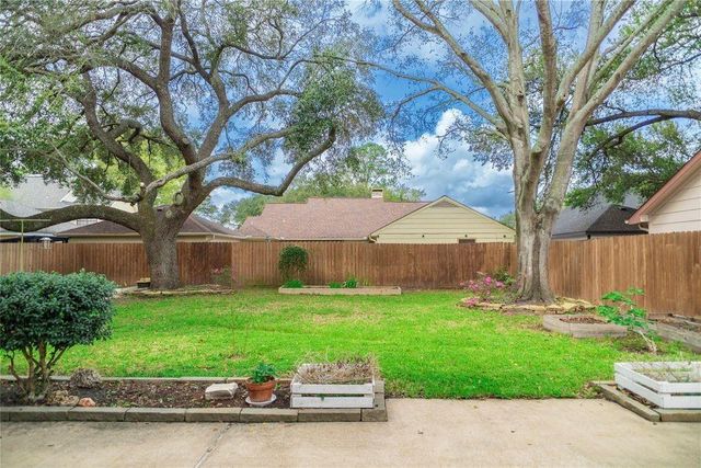 18310 Spellbrook Drive, Houston, TX 77084