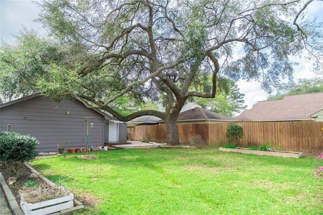18310 Spellbrook Drive, Houston, TX 77084