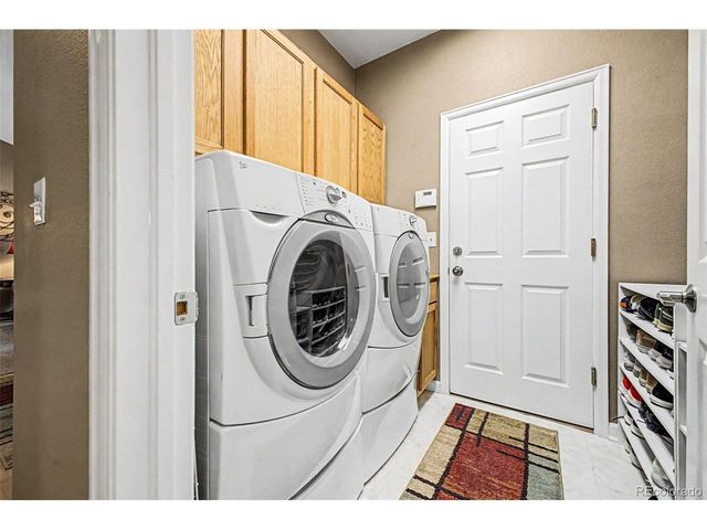 5814 S Danube St, Aurora, CO 80015