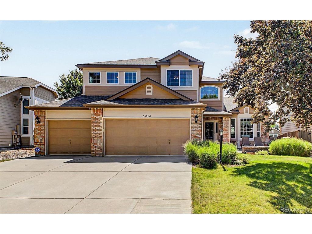 5814 S Danube St, Aurora, CO 80015