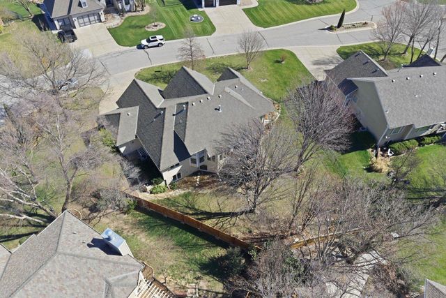 1367 N Hickory Creek ct, Wichita, KS 67235