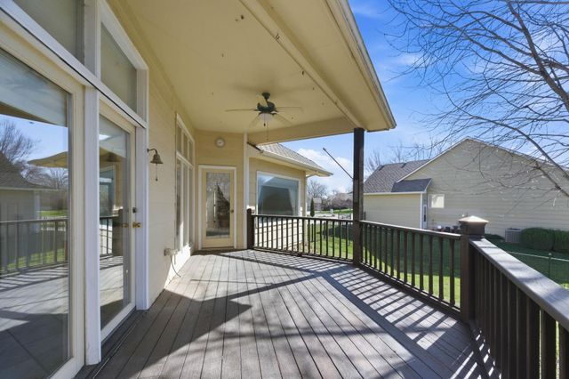 1367 N Hickory Creek ct, Wichita, KS 67235