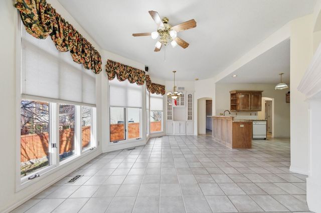 1367 N Hickory Creek ct, Wichita, KS 67235