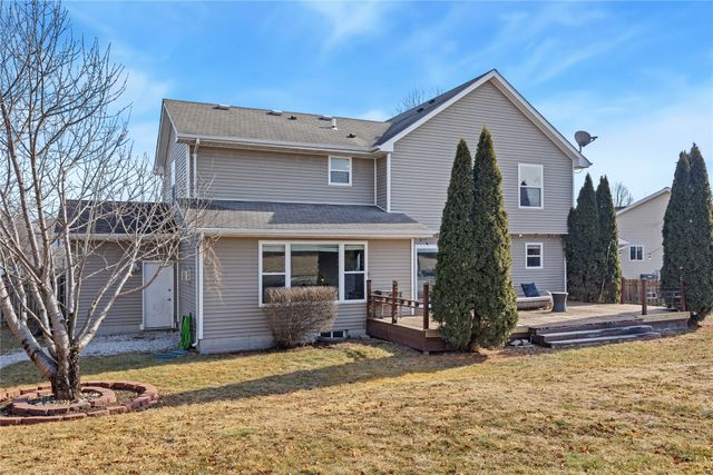 1205 Lancaster Way, Indianola, IA 50125