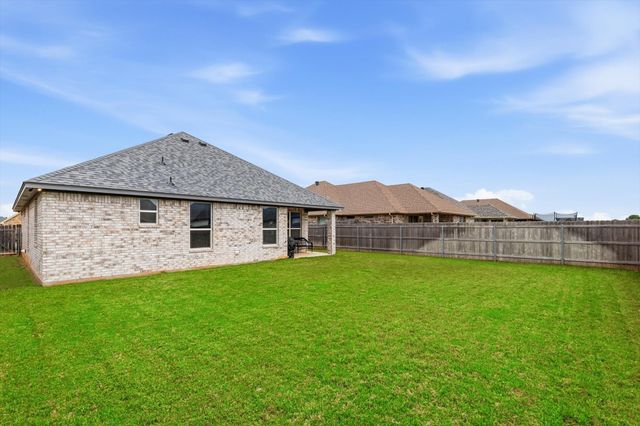 3312 Arrow Creek Drive, Granbury, TX 76049