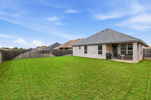 3312 Arrow Creek Drive, Granbury, TX 76049