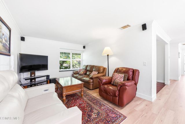 952 Carefree Drive, Simi Valley, CA 93065