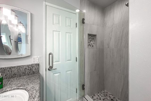 952 Carefree Drive, Simi Valley, CA 93065