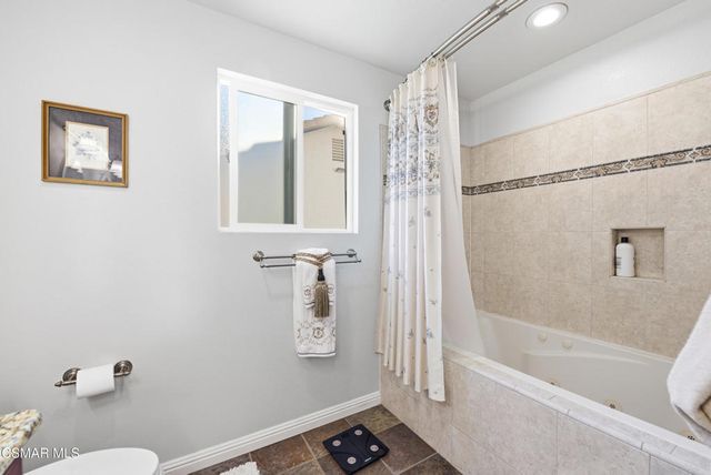 952 Carefree Drive, Simi Valley, CA 93065