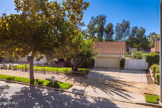 952 Carefree Drive, Simi Valley, CA 93065