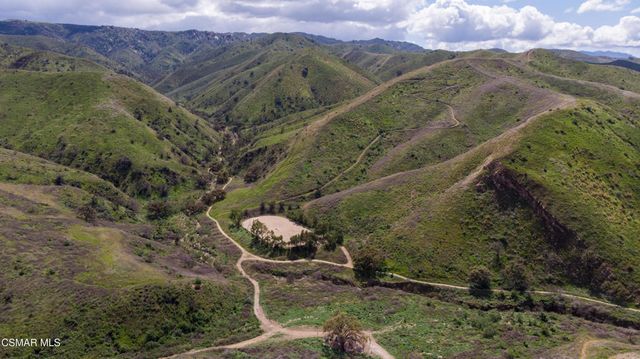 952 Carefree Drive, Simi Valley, CA 93065