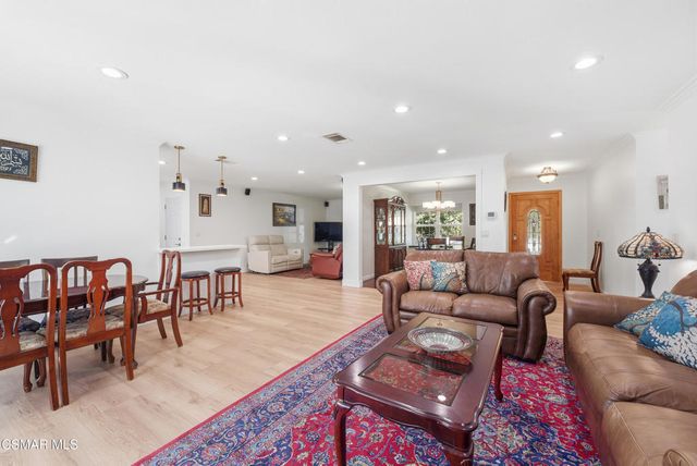 952 Carefree Drive, Simi Valley, CA 93065