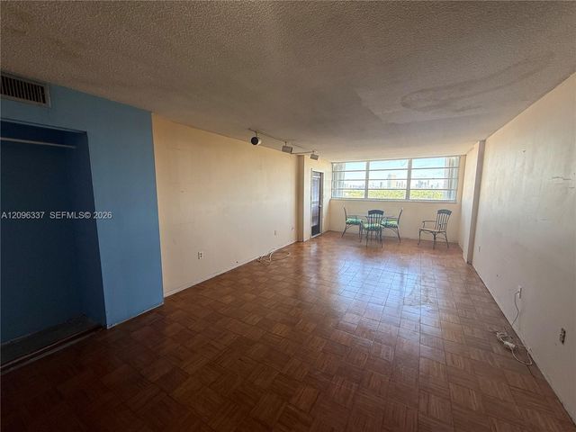 13155 Ixora Court 1110, North Miami, FL 33181