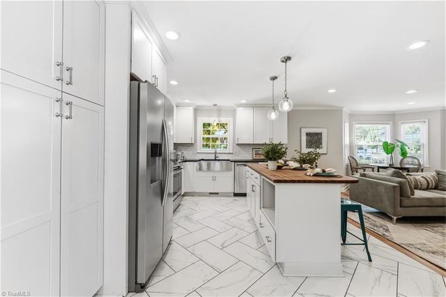 925 Branchwood Drive, Kernersville, NC 27284